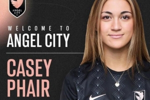 😍颜值不错！17岁韩国女足混血国脚上演NWSL首秀